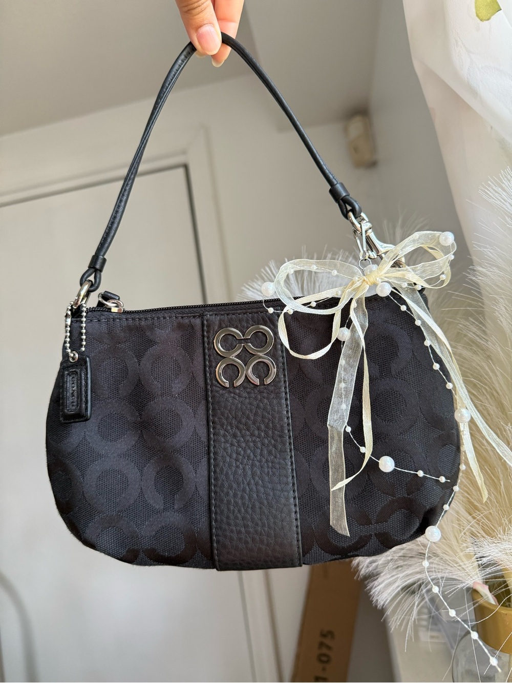 Vintage Coach Julia Black Signature Op Art Wristlet Mini Bag